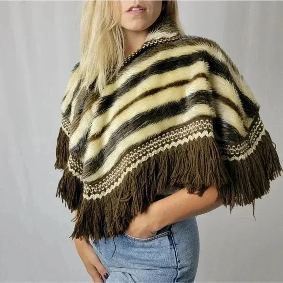 Vintage 70s Western Fur Fringe Poncho Bolero Fringe Collar / Shawl - Picture 5 of 11